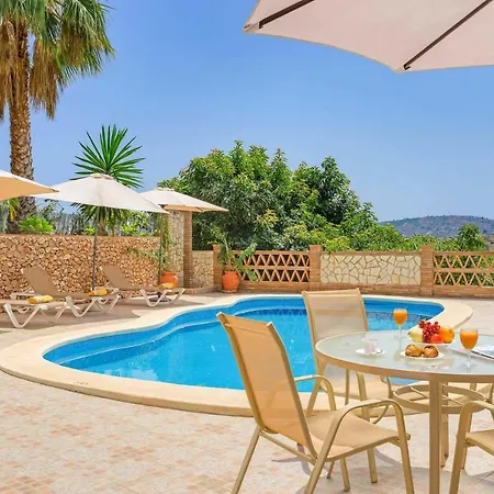 Conchi Villa